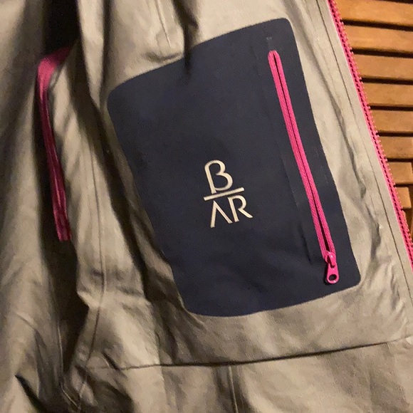 Beta AR Magenta Arc’teryx Jacket - Picture 4 of 7
